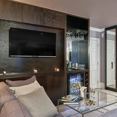 The Johnstown Estate 4*