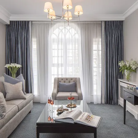 The Johnstown Estate エンフィールド