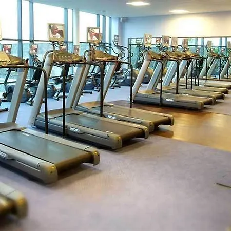 The Johnstown Estate אנפילד