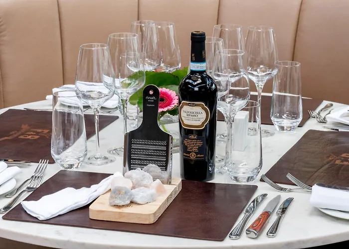 The Johnstown Estate Hotel